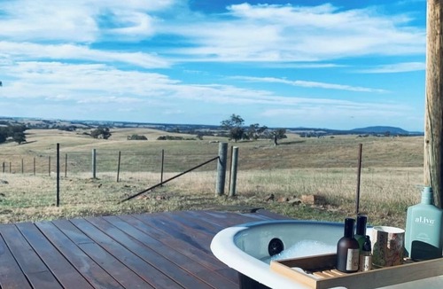 Mia Mia Villa | 1BR Mia Mia Vistas-Wine Country Retreat with Spa, Outdoor Bath & Fire Pit