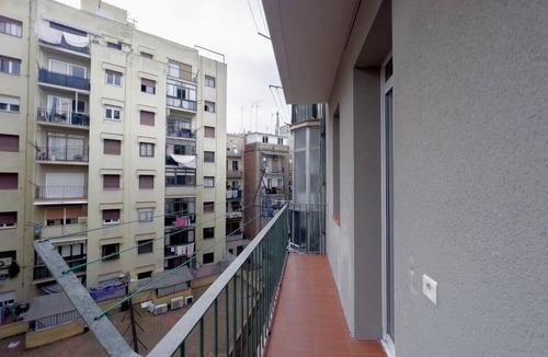 La Sagrada Familia Apartment | 2 minutes from the Sagrada Familia with community pool