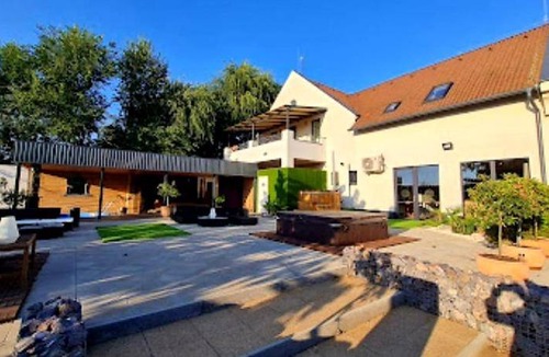 Nyiregyhaza Bed & Breakfast | 22 m² Bed and breakfast ∙ 4 guests