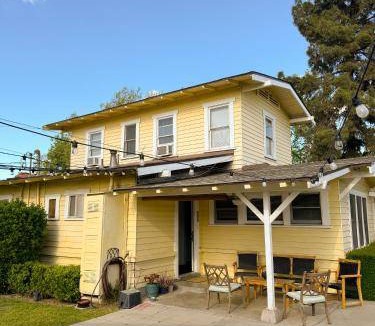 Tower District Hostel | 23 m² Hostel ∙ 2 guests