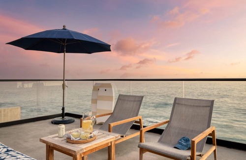 Eastern Malibu House | 232 m² House ∙ 3 bedrooms ∙ 8 guests