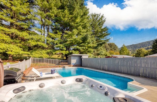 Asheville House | 233 m² House ∙ 4 bedrooms ∙ 10 guests