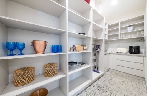 Airlie Beach Apartment | 23B Airlie View | Modern 2-Bedroom Apartment with Sea Views | Airlie Beach