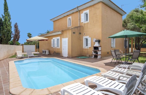 Sa Coma Other | 250 m² Accommodation ∙ 6 bedrooms ∙ 12 guests