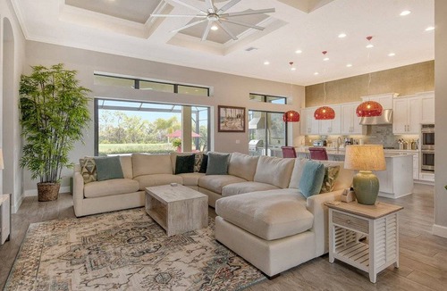 Braden River House | 260 m² House ∙ 3 bedrooms ∙ 6 guests