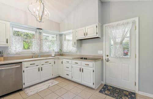 Olive Branch House | 268 m² House ∙ 4 bedrooms ∙ 10 guests