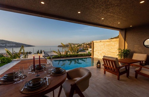 Gundogan Hotel | 270 m² Hotel ∙ 4 bedrooms ∙ 10 guests