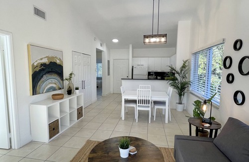 Mission Bay Apartment | 290C - Sunny 2 Bed Apt in West Boca - Close to Evert & Boca Prep