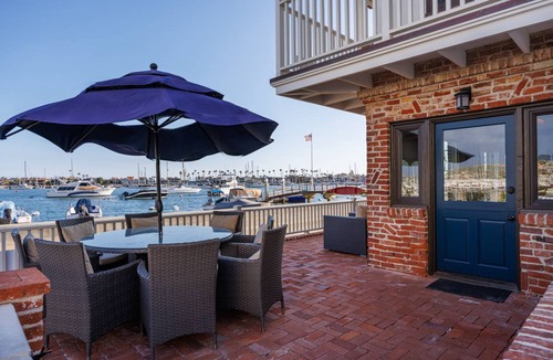 Balboa Island House | 295 m² House ∙ 5 bedrooms ∙ 12 guests