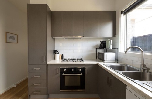 Reservoir House | 2BD | Stylish Family Escape | Heart of Reservoir