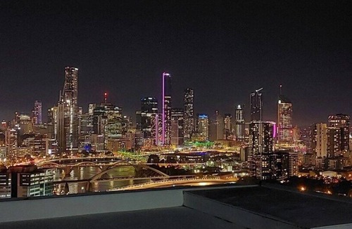 Milton Apartment | 2Bedroom Exec Apt near Suncorp Free Carpark