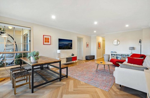 Watson Apartment | 3-Bed Apartment in Holiday Style Resort with Pool