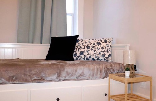 Waterloo House | 3-BEDROOM CENTURY MODERN HOME UPTOWN WATERLOO
