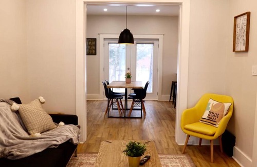 Waterloo House | 3-BEDROOM CENTURY MODERN HOME UPTOWN WATERLOO
