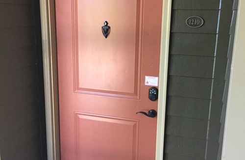 Talladega Condo | 3 Br 2ba Lakefront Condo, Fully Furnished On Logan Martin FALL 2021 Talladega!