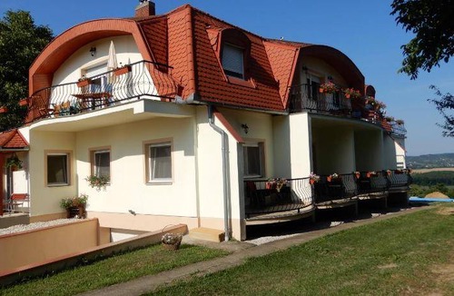 Nemesbuk Bed & Breakfast | 30 m² Bed and breakfast ∙ 4 guests