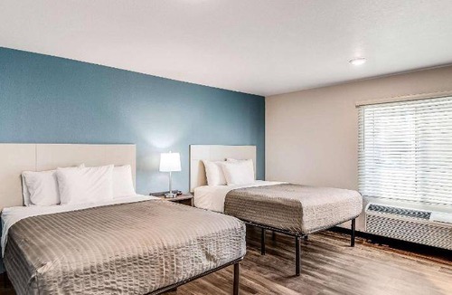 West Des Moines Hotel | 30 m² Hotel ∙ 4 guests