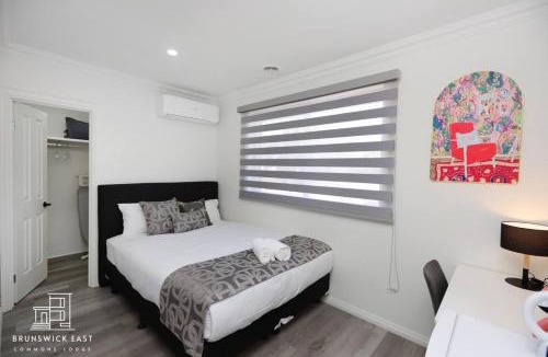 Brunswick East House | 30 Percent OFF 203 Premium Queen BR with Fast WiFi - Brunswick East