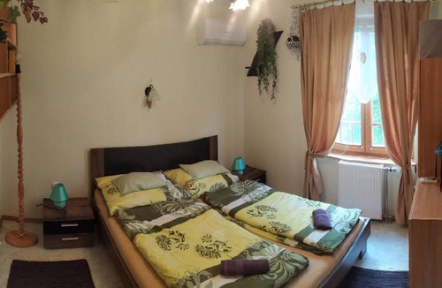Balatonfenyves House | 300 m² House ∙ 6 bedrooms ∙ 16 guests