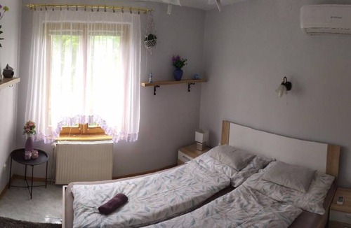 Balatonfenyves House | 300 m² House ∙ 6 bedrooms ∙ 16 guests