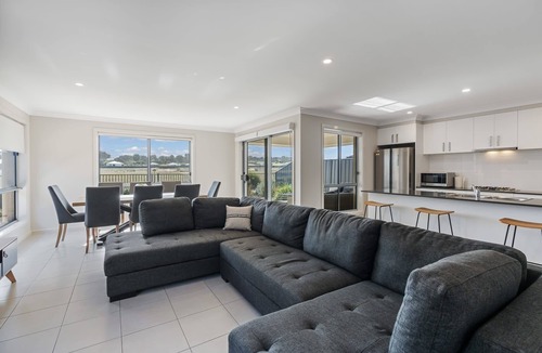 Nangkita House | 32 Blanche Pde Hindmarsh Island