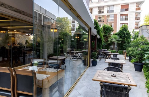 Maltepe Hotel | 32 m² Hotel ∙ 127 guests