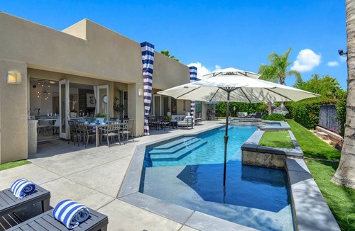 Palm Springs House | 365 m² House ∙ 6 bedrooms ∙ 12 guests