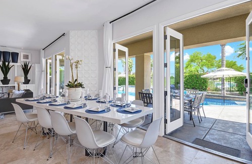 Palm Springs House | 365 m² House ∙ 6 bedrooms ∙ 12 guests
