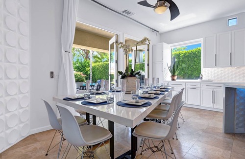 Palm Springs House | 365 m² House ∙ 6 bedrooms ∙ 12 guests