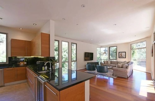 Los Angeles House | 3685 Mandeville