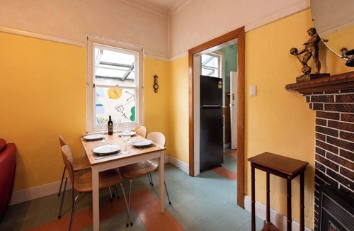 Northcote House | 3BDR Unit in the Heart of Beautiful Northcote