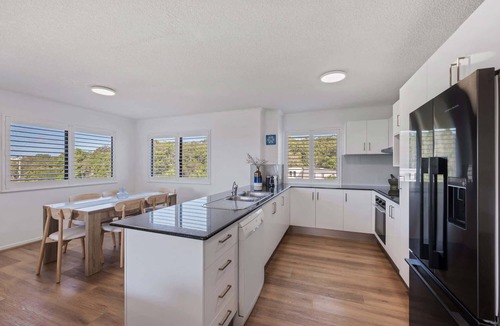 Alexandra Headland Apartment | 3BR Ocean-view apartment at Mirage Resort