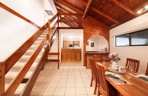Springwood House | 3BR The Vintage Loft, Unique Charm &Modern Comfort