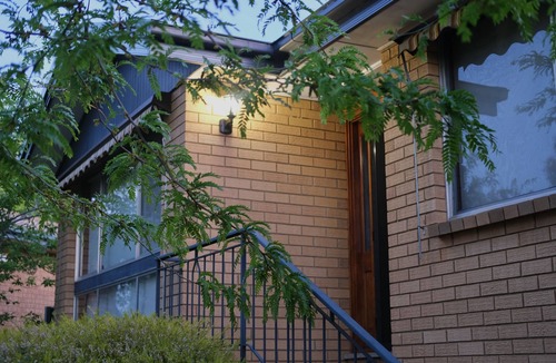 Wanniassa House | 3BRS-Mt View/Petfriendly/CozyHome