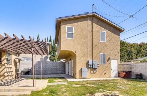 View Park-Windsor Hills House | 4 Mi to SoFi Stadium Pet-Friendly LA Area Home