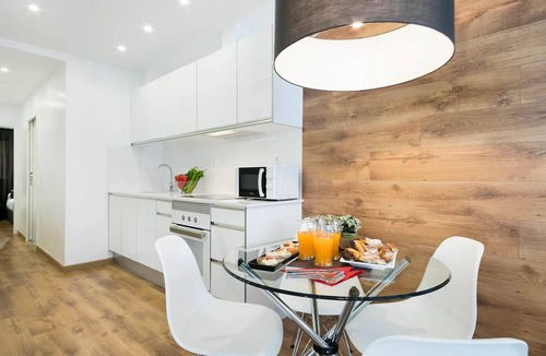 Poblenou Apartment | 405 - 3BR Apartment with balcony @ Vila Olimpica
