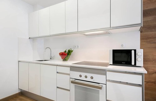 Poblenou Apartment | 405 - 3BR Apartment with balcony @ Vila Olimpica