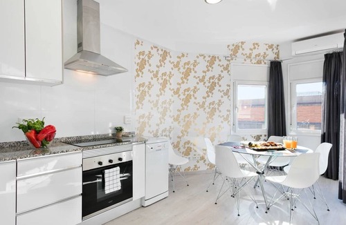 Poblenou Apartment | 405 - 3BR Apartment with balcony @ Vila Olimpica