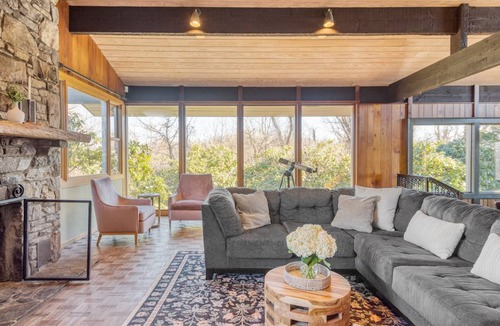 Asheville House | 434 m² House ∙ 5 bedrooms ∙ 12 guests