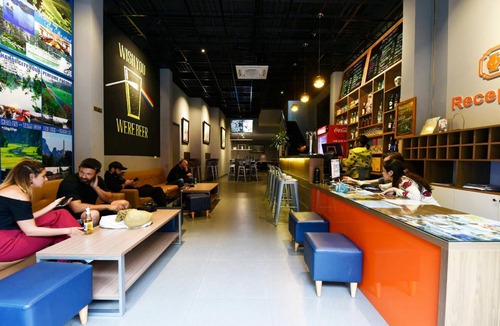 Hang Buom Hostel | 45 m² Hostel ∙ 127 guests