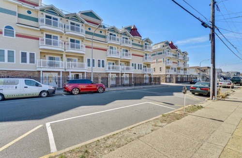 Seaside Heights House | 45 Seconds to the beach! Seaside doesn't get any better than this!