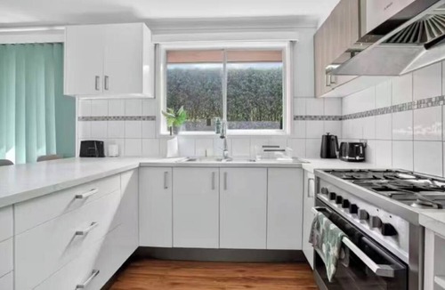 Frankston East House | 4B Family Cozy Fronkston house By the Sea