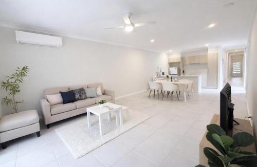 Ripley House | 4BR - Brand New Family Home in Ripley near BNE