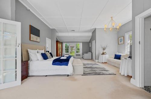 Emu Swamp House | 5 Bedroom Charming Homestead on Vineyard