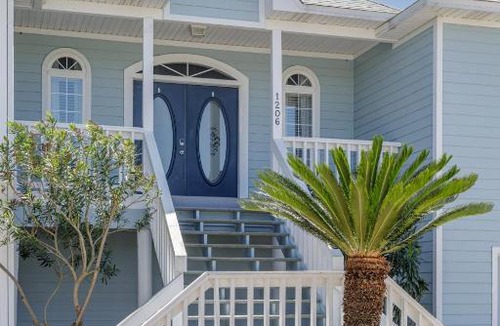Toilla Segunda House | 5 Bedroom Home with Pool , Sleeps 22