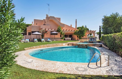 Quarteira Villa | 5 En-Suite Beds., close to centre, free A/C & WiFi