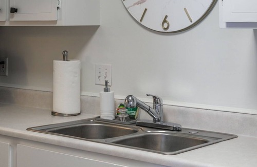 Crestline Heights Apartment | 5 Star Luxury Living in Homewood Minutes from Samford!
