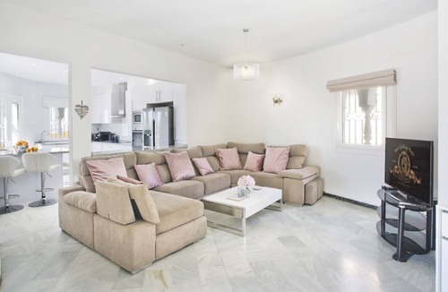 Mijas Villa | 6 Bedroom Villa VK, Heated Pool,Sleeps 16