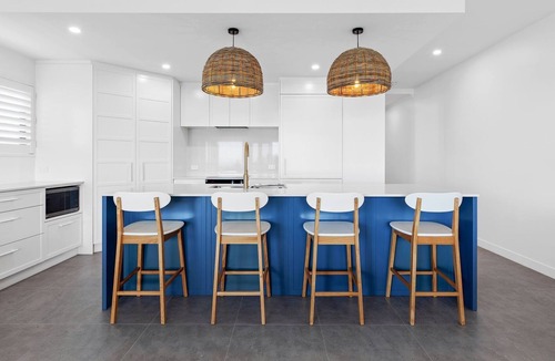 Sunshine Beach Apartment | 6 Seabreeze - Spacious Newly Renovated Apartment with Ocean Views