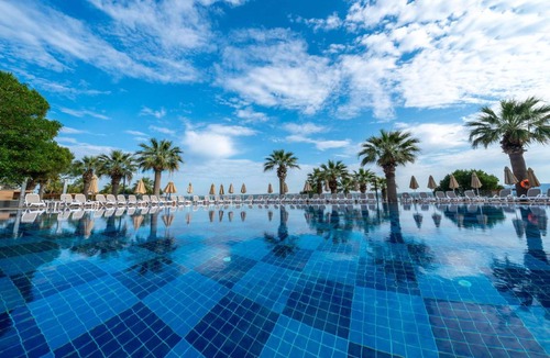 Altinkum Hotel | 70 m² Hotel ∙ 127 guests